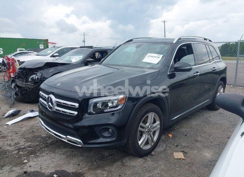 Photo 2 of 2020 Mercedes-benz Glb 250 4MATIC (VIN WDC4M4HBXLW004295)