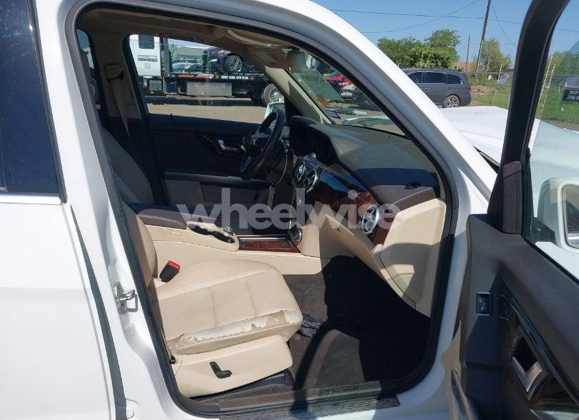 Photo 5 of 2015 Mercedes-benz Glk 350 (VIN WDCGG5HB5FG342020)