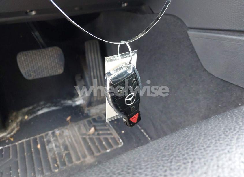 Photo 11 of 2013 Mercedes-benz Glk 350 4MATIC (VIN WDCGG8JB9DG057801)