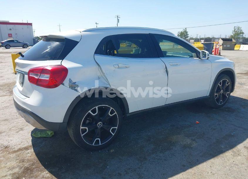 Photo 4 of 2020 Mercedes-benz Gla 250 (VIN WDCTG4EB0LU027507)