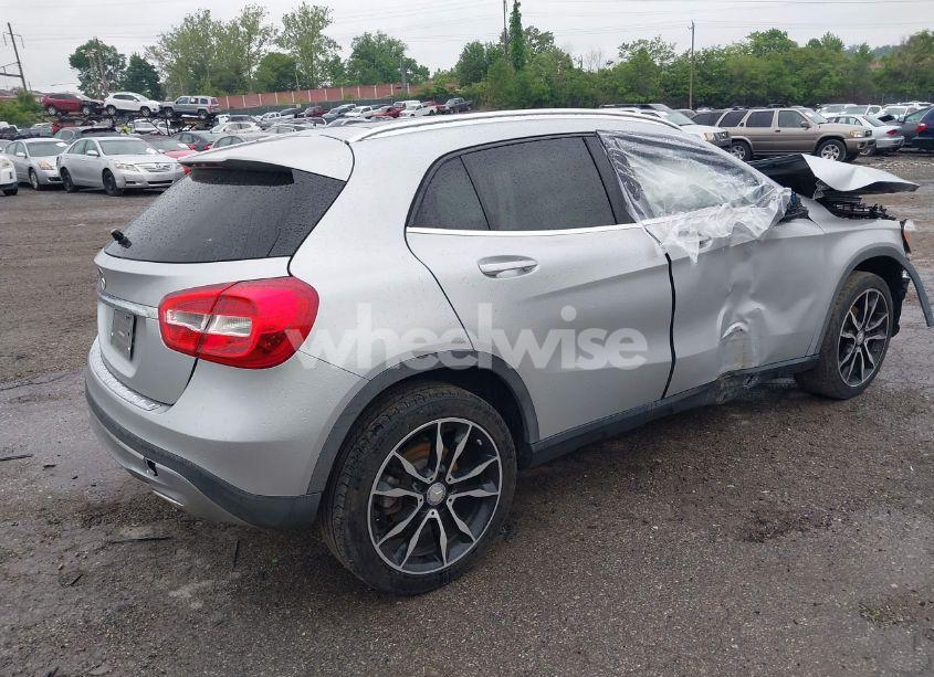 Photo 4 of 2015 Mercedes-benz Gla 250 (VIN WDCTG4EB1FJ128030)