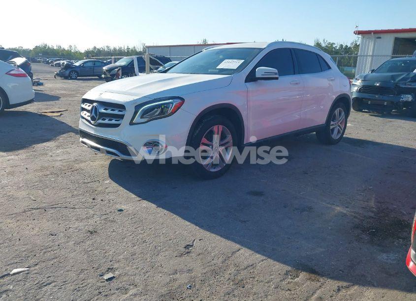 Photo 2 of 2020 Mercedes-benz Gla 250 (VIN WDCTG4EB1LU028522)