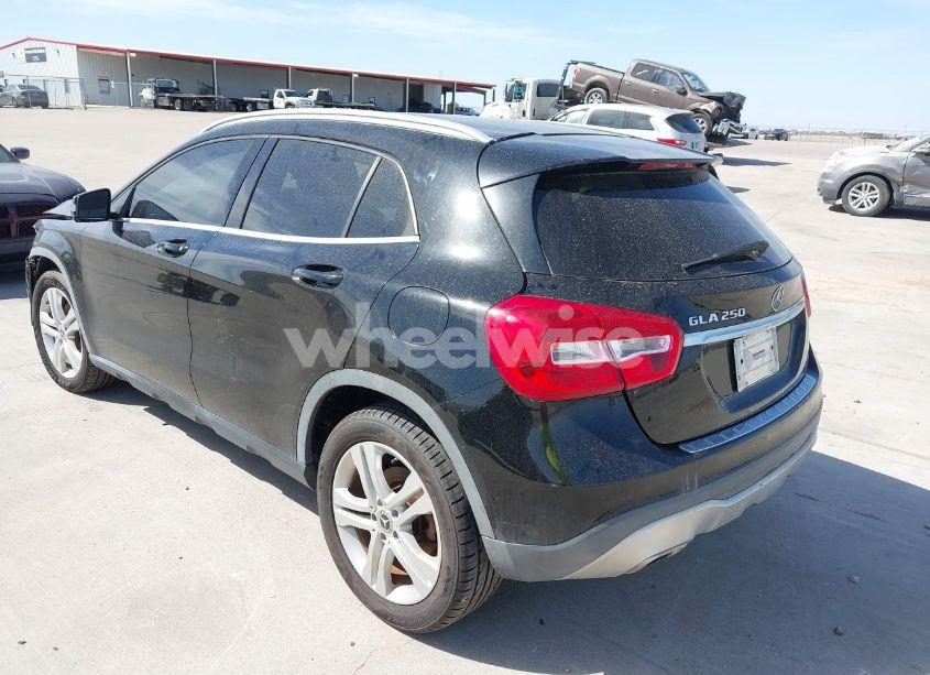 Photo 3 of 2018 Mercedes-benz Gla 250 (VIN WDCTG4EB2JJ392706)