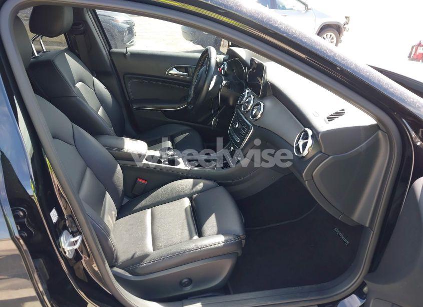 Photo 5 of 2018 Mercedes-benz Gla 250 (VIN WDCTG4EB2JJ392706)