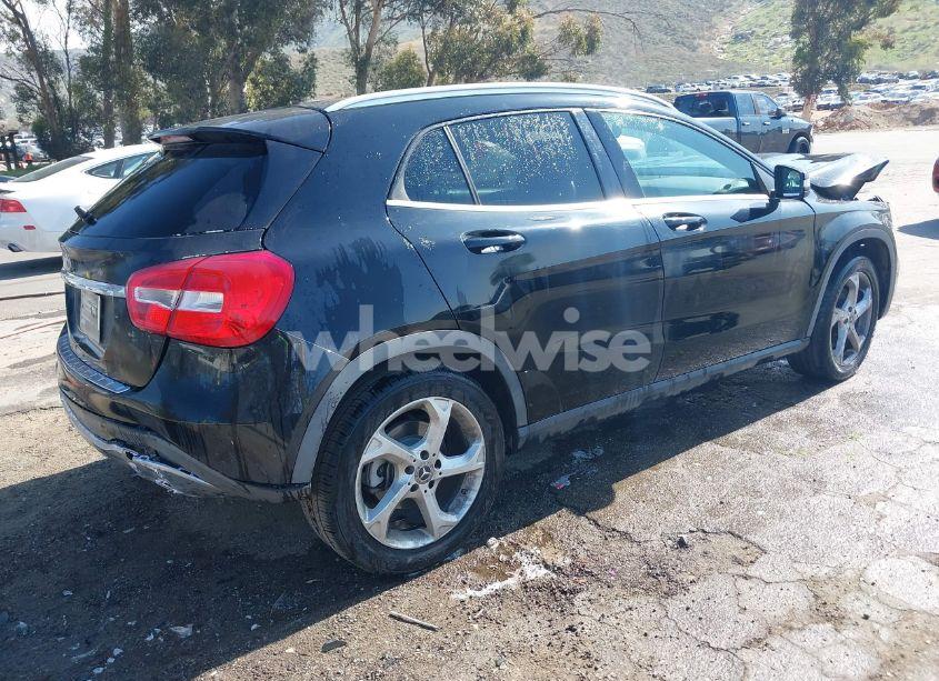 Photo 4 of 2019 Mercedes-benz Gla 250 (VIN WDCTG4EB3KU011252)