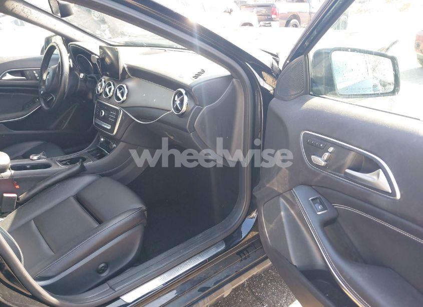 Photo 5 of 2019 Mercedes-benz Gla 250 (VIN WDCTG4EB3KU011252)
