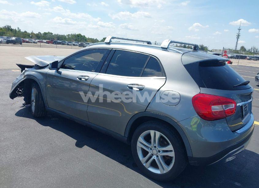 Photo 3 of 2016 Mercedes-benz Gla 250 (VIN WDCTG4EB4GJ205894)