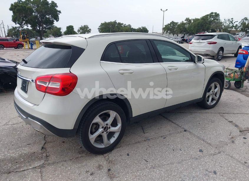 Photo 4 of 2018 Mercedes-benz Gla 250 (VIN WDCTG4EB5JJ459623)