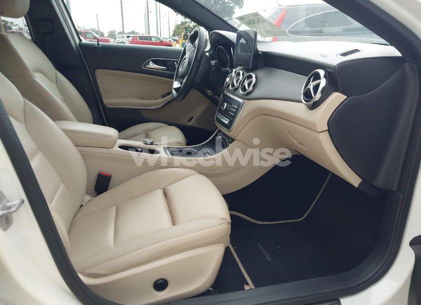 Photo 5 of 2018 Mercedes-benz Gla 250 (VIN WDCTG4EB5JJ459623)