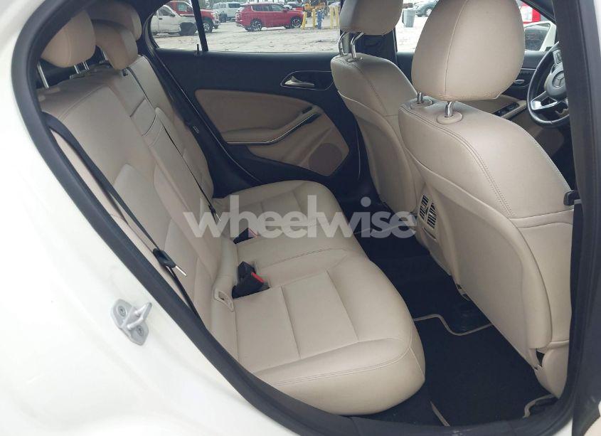 Photo 8 of 2018 Mercedes-benz Gla 250 (VIN WDCTG4EB5JJ459623)