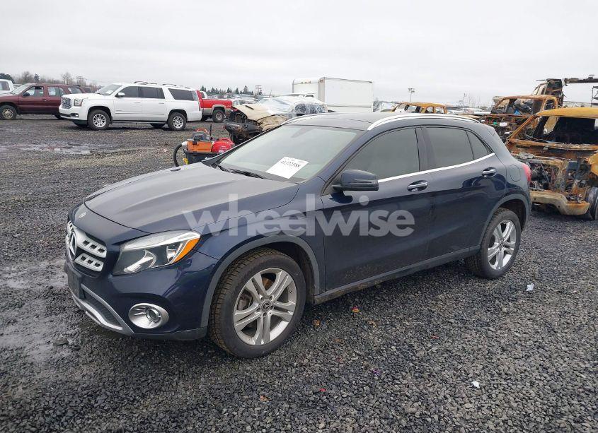 Photo 2 of 2018 Mercedes-benz Gla 250 (VIN WDCTG4EB5JJ502342)