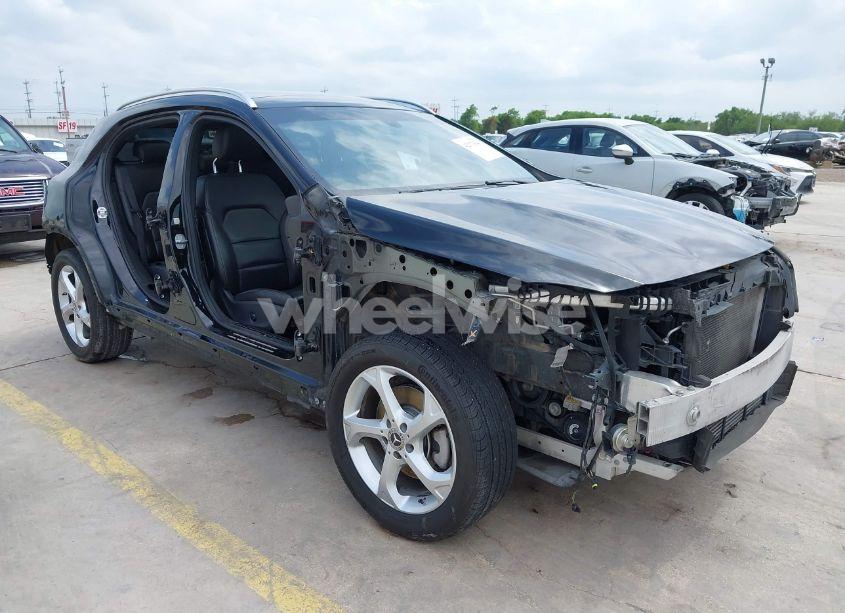 2019 Mercedes-benz Gla 250 (VIN WDCTG4EB5KJ549100) main photo