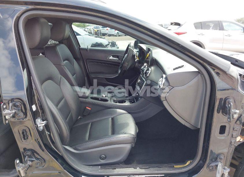 Photo 5 of 2019 Mercedes-benz Gla 250 (VIN WDCTG4EB5KJ549100)