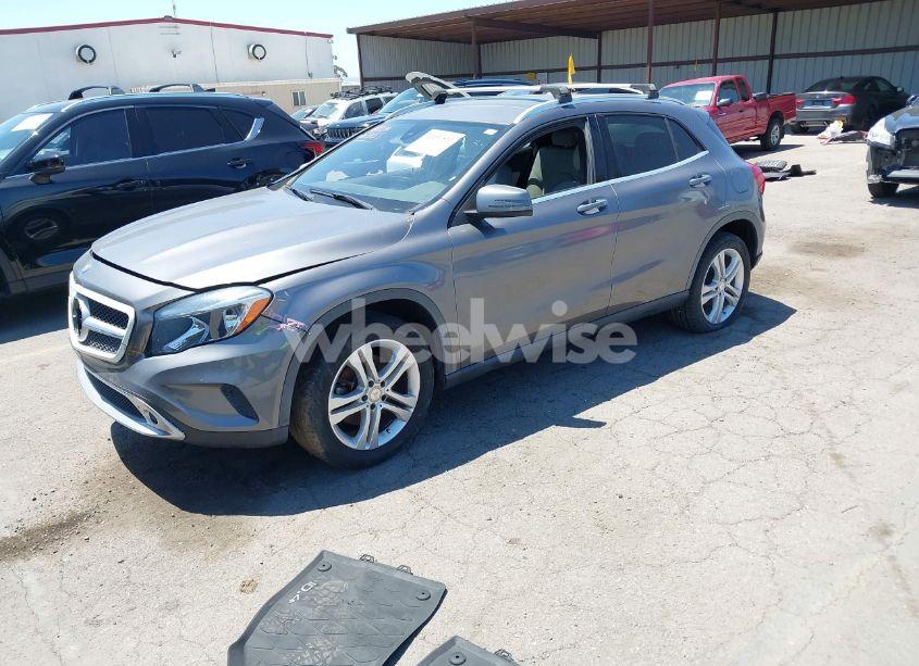 Photo 2 of 2017 Mercedes-benz Gla 250 (VIN WDCTG4EB6HJ303262)