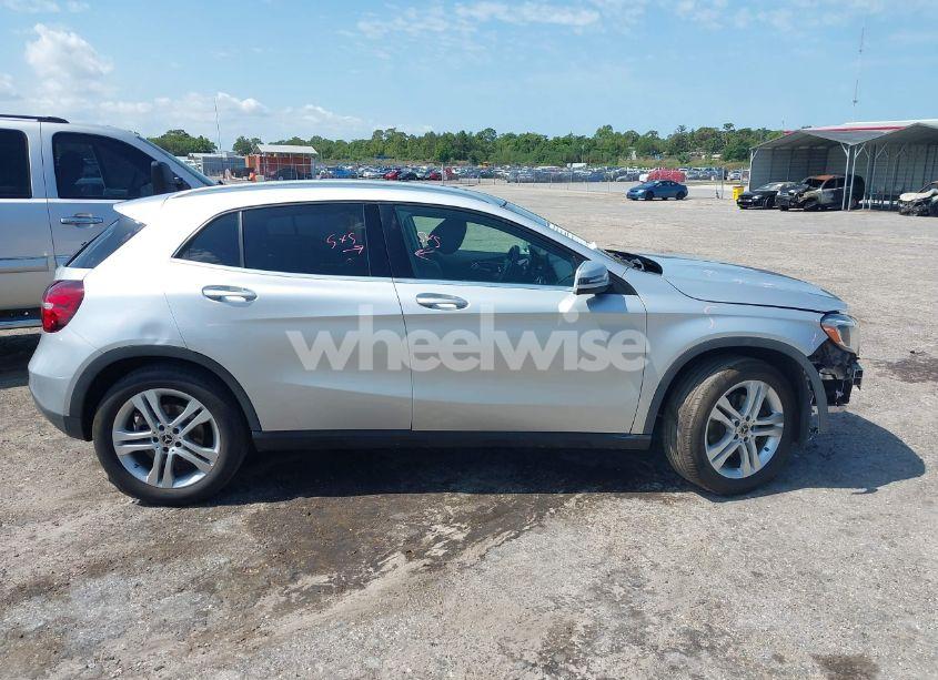 Photo 13 of 2019 Mercedes-benz Gla 250 (VIN WDCTG4EB6KU000469)