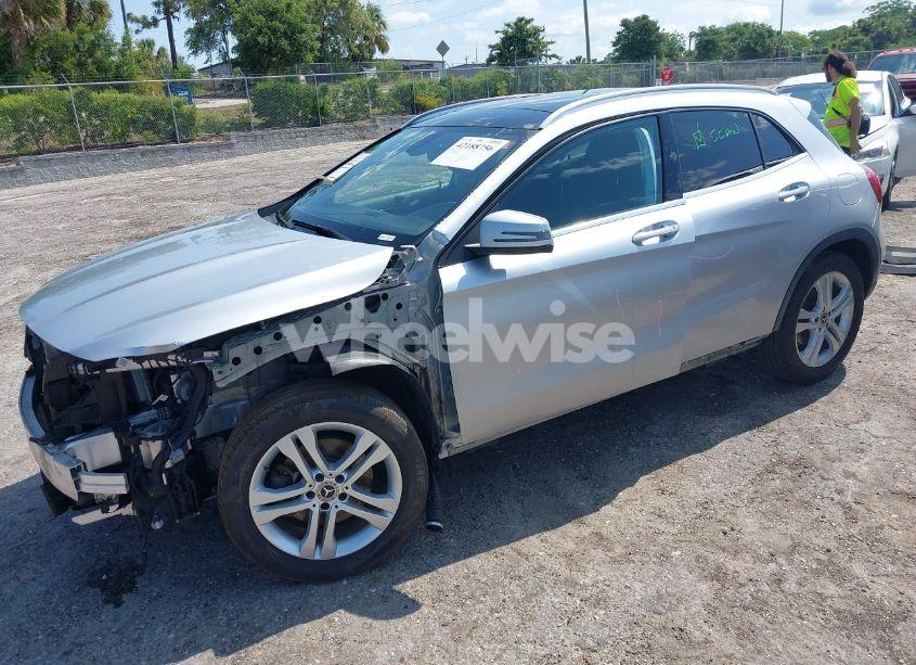Photo 2 of 2019 Mercedes-benz Gla 250 (VIN WDCTG4EB6KU000469)
