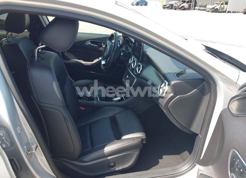 Photo 5 of 2019 Mercedes-benz Gla 250 (VIN WDCTG4EB6KU000469)