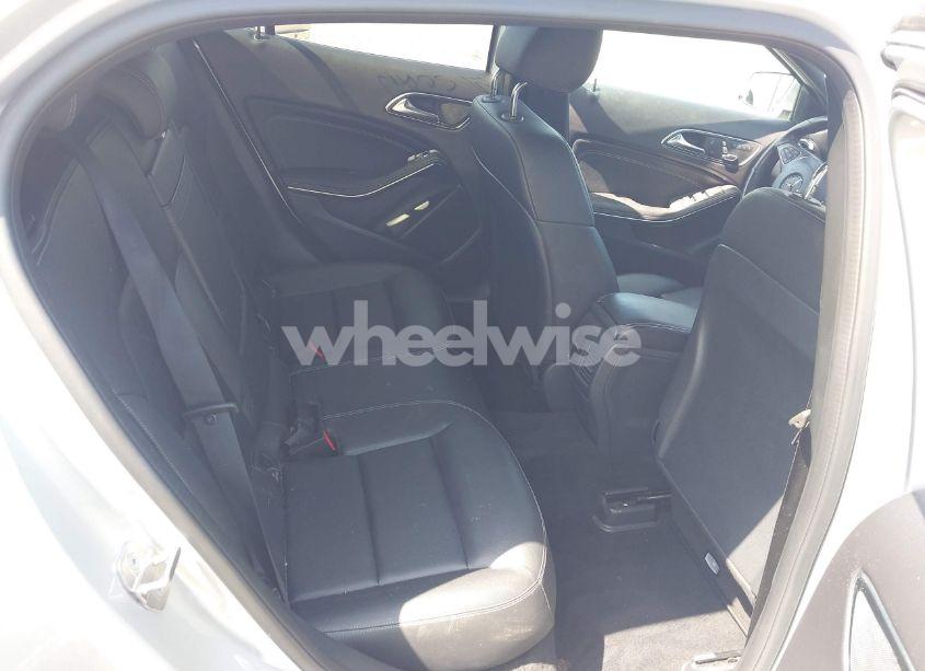 Photo 8 of 2019 Mercedes-benz Gla 250 (VIN WDCTG4EB6KU000469)