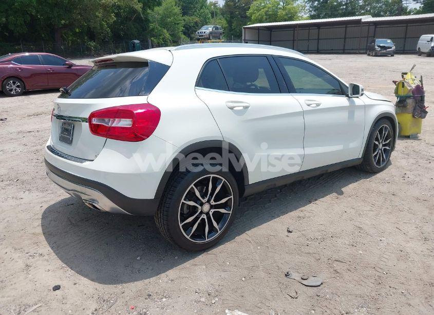 Photo 4 of 2015 Mercedes-benz Gla 250 (VIN WDCTG4EB7FJ110325)