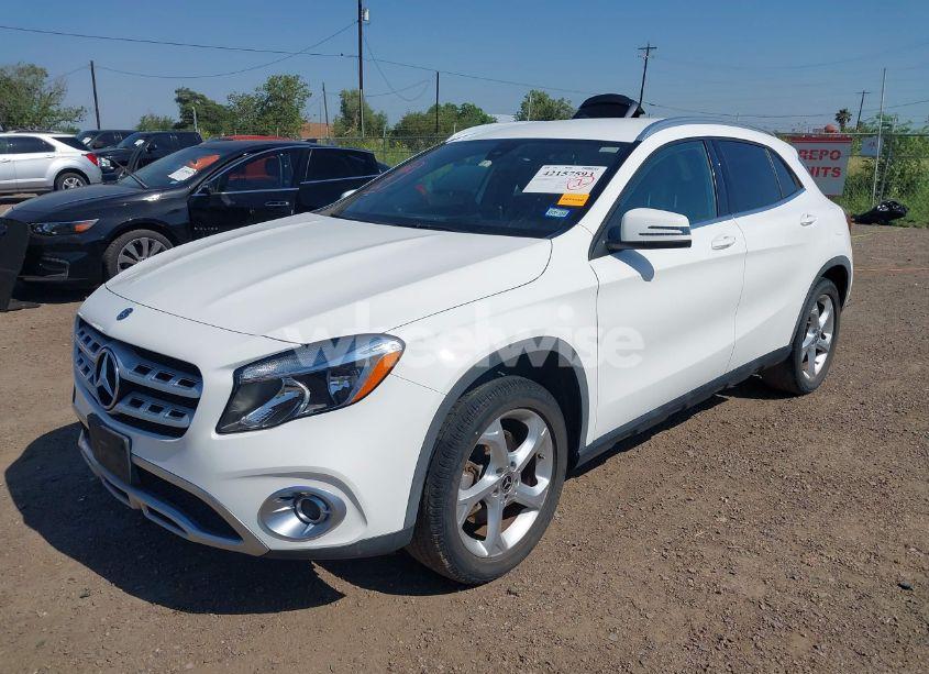 Photo 2 of 2019 Mercedes-benz Gla 250 (VIN WDCTG4EB9KU013166)