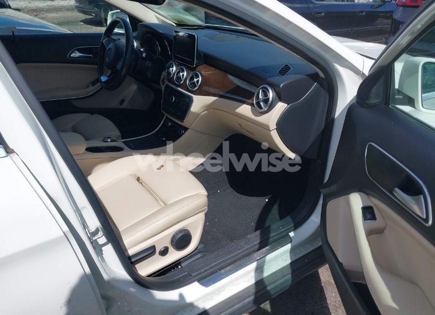 Photo 5 of 2016 Mercedes-benz Gla 250 (VIN WDCTG4EBXGJ206077)