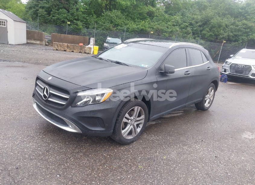 Photo 2 of 2015 Mercedes-benz Gla 250 4MATIC (VIN WDCTG4GB0FJ101026)