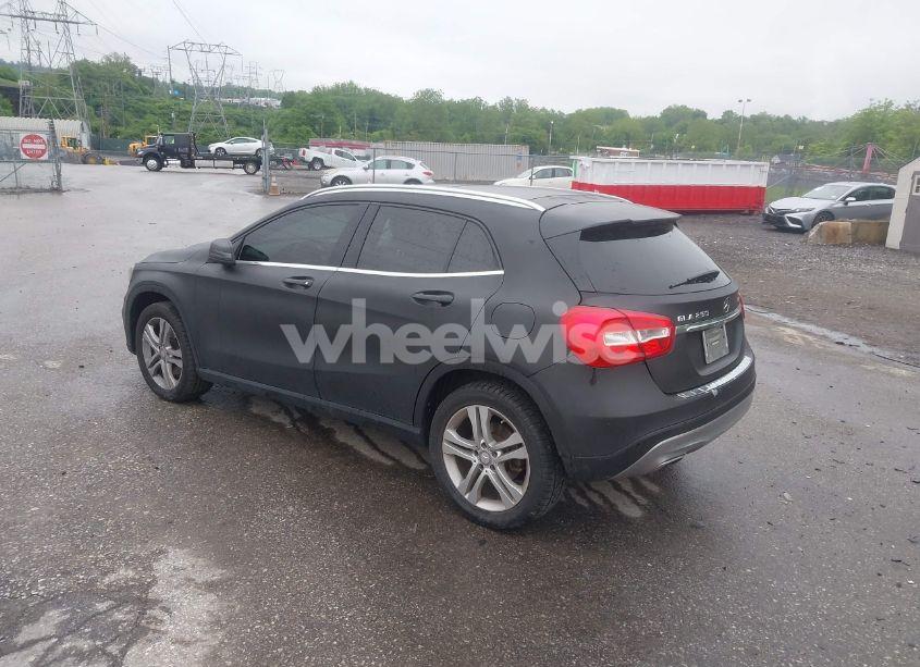 Photo 3 of 2015 Mercedes-benz Gla 250 4MATIC (VIN WDCTG4GB0FJ101026)