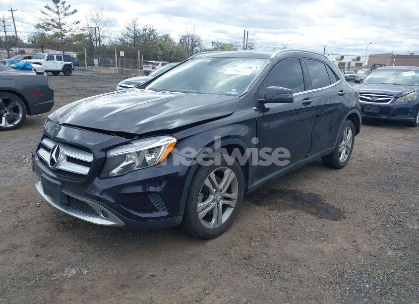 Photo 2 of 2015 Mercedes-benz Gla 250 4MATIC (VIN WDCTG4GB0FJ114889)