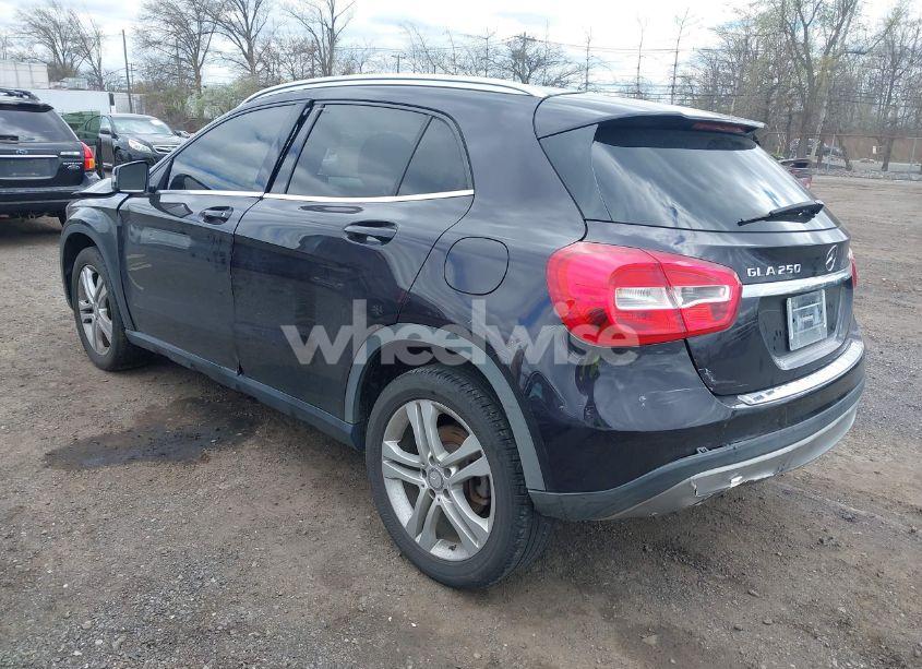 Photo 3 of 2015 Mercedes-benz Gla 250 4MATIC (VIN WDCTG4GB0FJ114889)