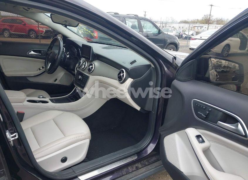 Photo 5 of 2015 Mercedes-benz Gla 250 4MATIC (VIN WDCTG4GB0FJ114889)