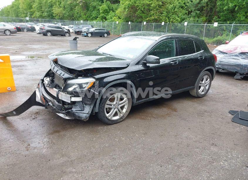 Photo 2 of 2015 Mercedes-benz Gla 250 4MATIC (VIN WDCTG4GB1FJ184174)