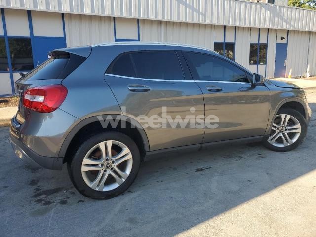 Photo 4 of 2018 MERCEDES-BENZ GLA 250 4MATIC N/A (VIN WDCTG4GB1JJ412960)