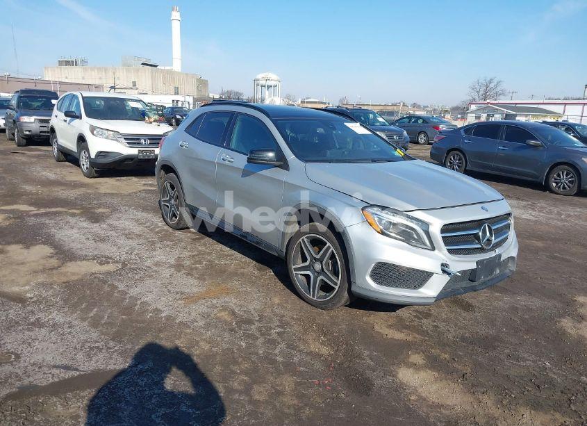 2016 Mercedes-benz Gla 250 4MATIC (VIN WDCTG4GB2GJ253228) main photo