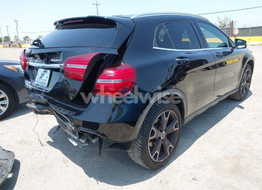 Photo 4 of 2019 Mercedes-benz Gla 250 4MATIC (VIN WDCTG4GB2KJ579667)