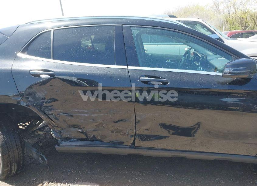 Photo 13 of 2020 Mercedes-benz Gla 250 4MATIC (VIN WDCTG4GB2LJ663215)