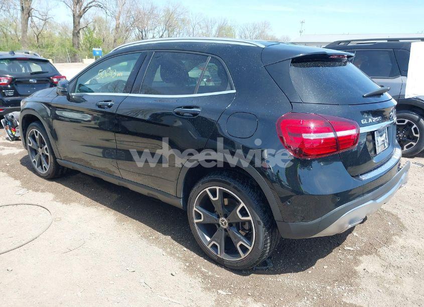 Photo 3 of 2020 Mercedes-benz Gla 250 4MATIC (VIN WDCTG4GB2LJ663215)