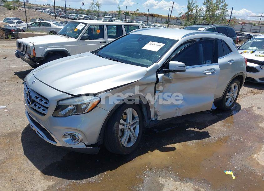 Photo 2 of 2018 Mercedes-benz Gla 250 4MATIC (VIN WDCTG4GB3JJ408554)