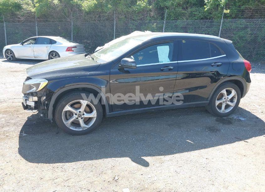 Photo 2 of 2020 Mercedes-benz Gla 250 4MATIC (VIN WDCTG4GB3LU025702)