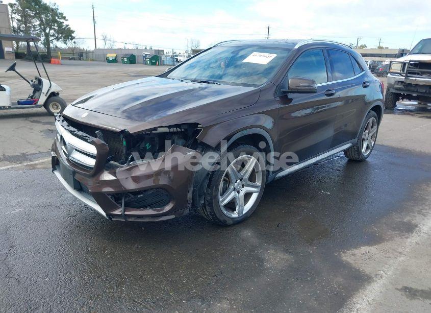 Photo 2 of 2015 Mercedes-benz Gla 250 4MATIC (VIN WDCTG4GB4FJ107864)