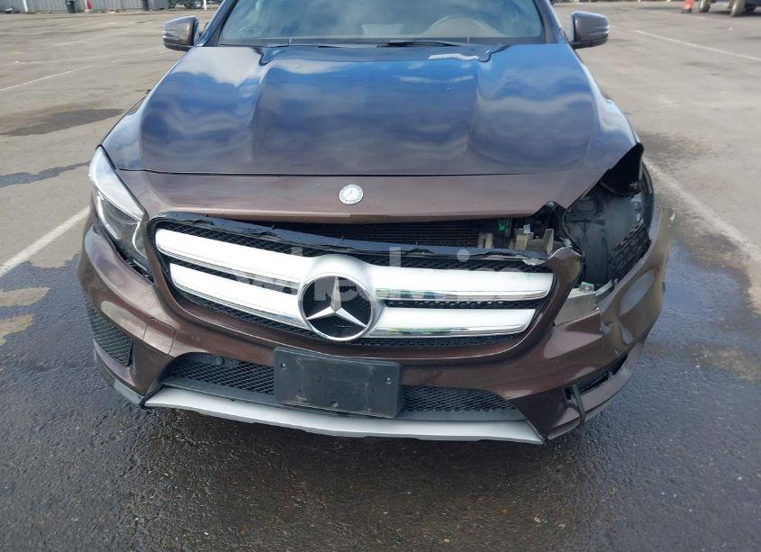 Photo 6 of 2015 Mercedes-benz Gla 250 4MATIC (VIN WDCTG4GB4FJ107864)