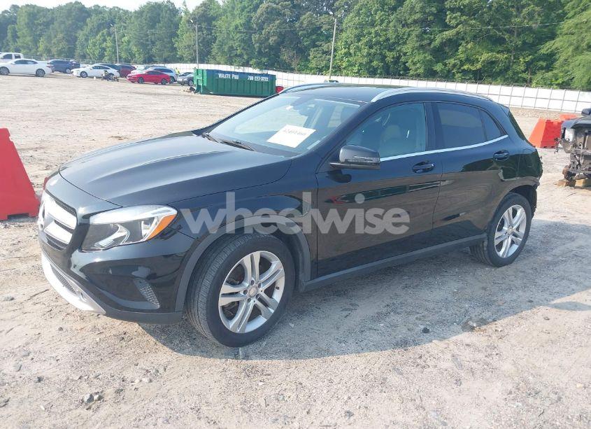 Photo 2 of 2015 Mercedes-benz Gla 250 4MATIC (VIN WDCTG4GB4FJ128536)