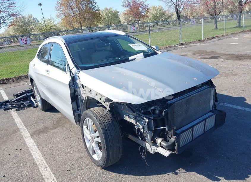 2018 Mercedes-benz Gla 250 4MATIC (VIN WDCTG4GB4JJ479228) main photo