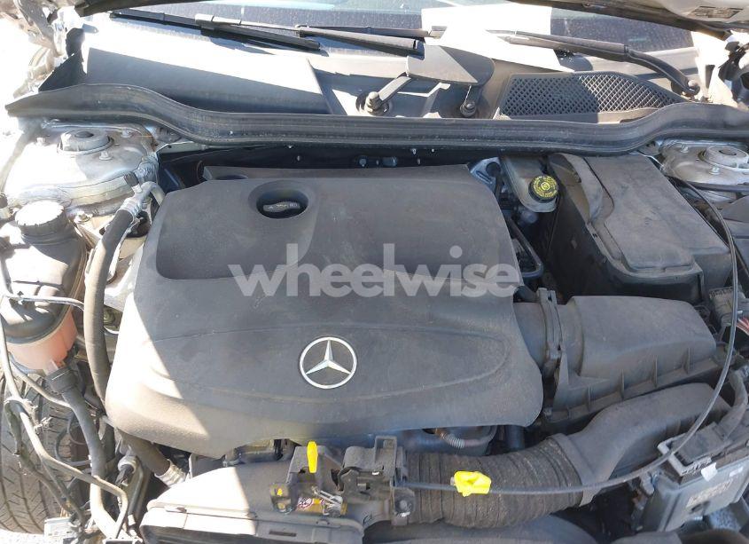Photo 10 of 2018 Mercedes-benz Gla 250 4MATIC (VIN WDCTG4GB4JJ479228)