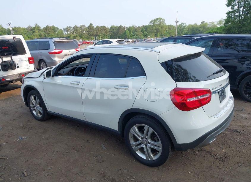 Photo 14 of 2015 Mercedes-benz Gla 250 4MATIC (VIN WDCTG4GB5FJ171363)