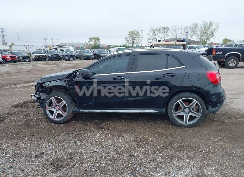 Photo 13 of 2015 Mercedes-benz Gla 250 4MATIC (VIN WDCTG4GB6FJ040796)