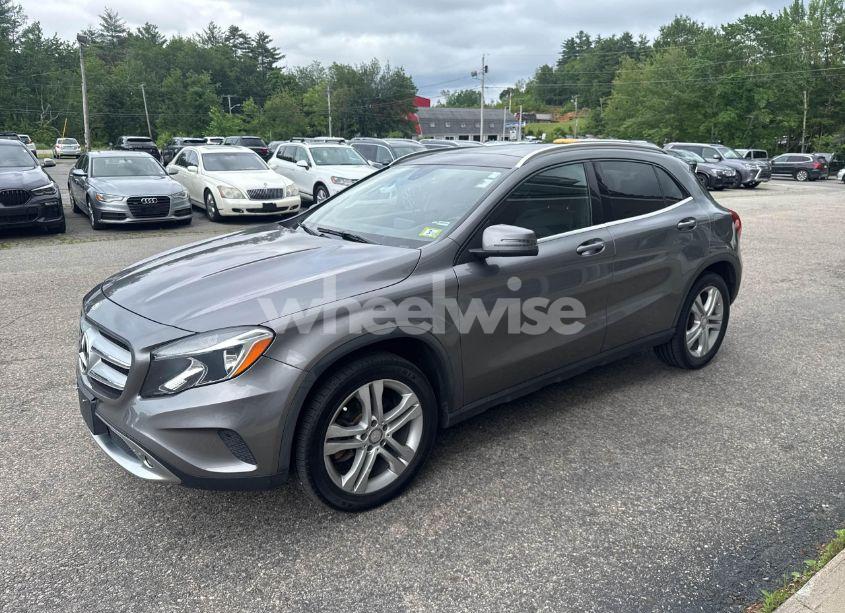 Photo 2 of 2015 Mercedes-benz Gla 250 4MATIC (VIN WDCTG4GB6FJ177222)