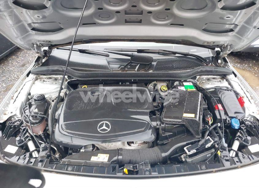 Photo 10 of 2016 Mercedes-benz Gla 250 4MATIC (VIN WDCTG4GB6GJ235962)