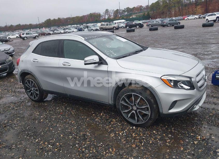 Photo 13 of 2016 Mercedes-benz Gla 250 4MATIC (VIN WDCTG4GB6GJ235962)