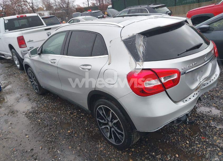 Photo 3 of 2016 Mercedes-benz Gla 250 4MATIC (VIN WDCTG4GB6GJ235962)