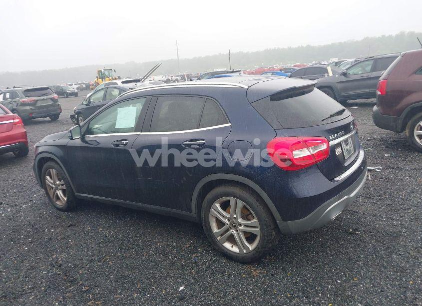 Photo 13 of 2018 Mercedes-benz Gla 250 4MATIC (VIN WDCTG4GB6JJ447378)